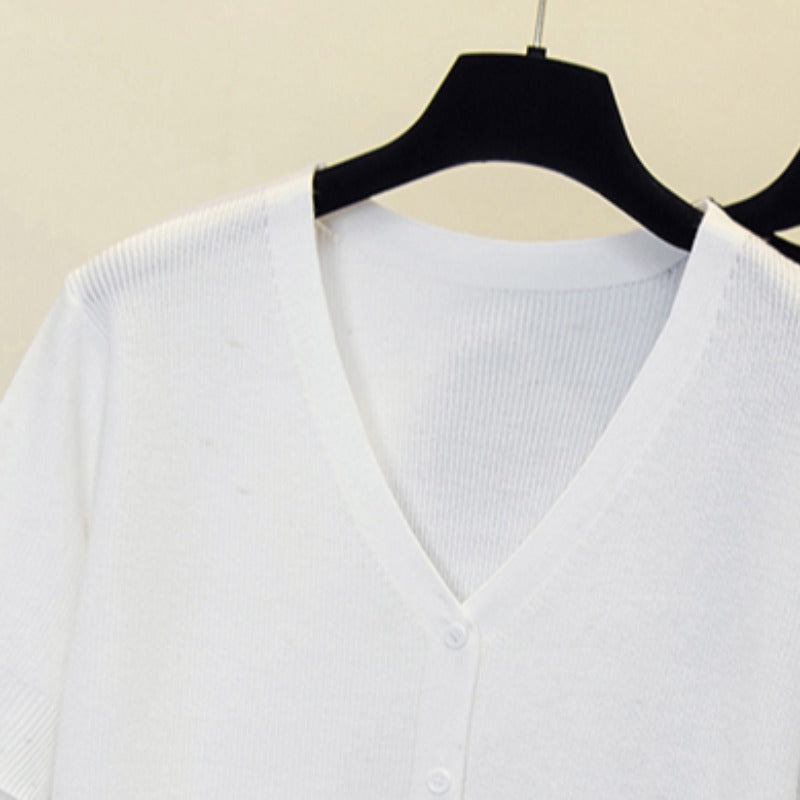 Plus Size V Neck Buttons Knit Blouse