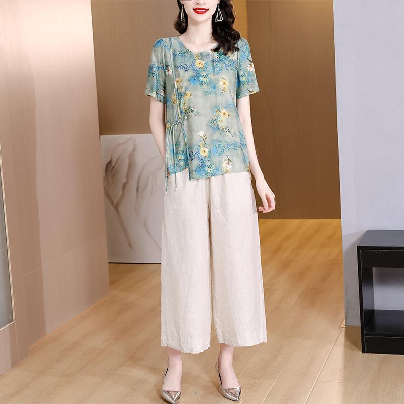 Plus Size Bright Oriental Blouse and Wide Leg Pants Set