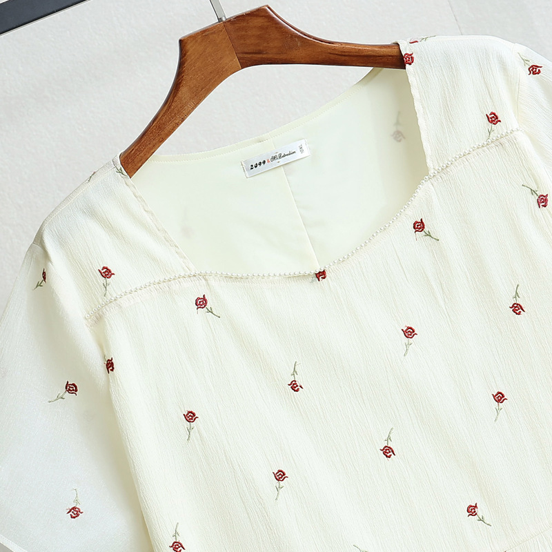 (4XL-10XL) Plus Size Rose Embroidery Cream Short Sleeve Blouse (EXTRA BIG SIZE)