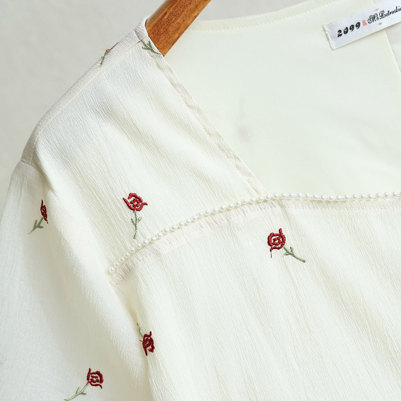 (4XL-10XL) Plus Size Rose Embroidery Cream Short Sleeve Blouse (EXTRA BIG SIZE)
