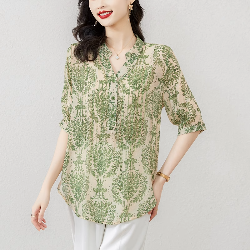 Plus Size Filigree Notch Neck Blouse