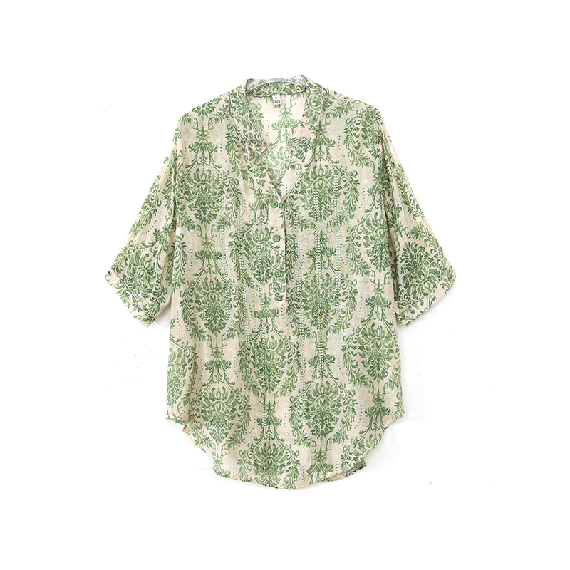 Plus Size Filigree Notch Neck Blouse