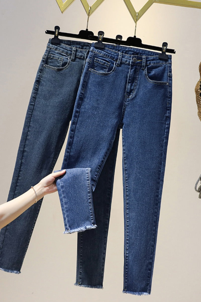 Plus Size Fray Skinny Jeans