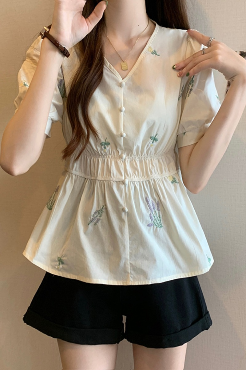 Plus Size Korean Embroidery Peplum Blouse
