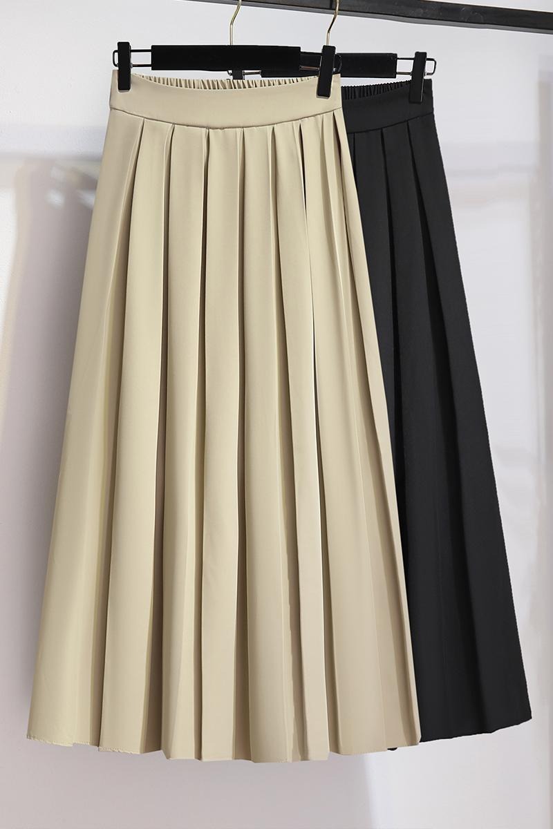 Plus Size Pleat Midi Skirt