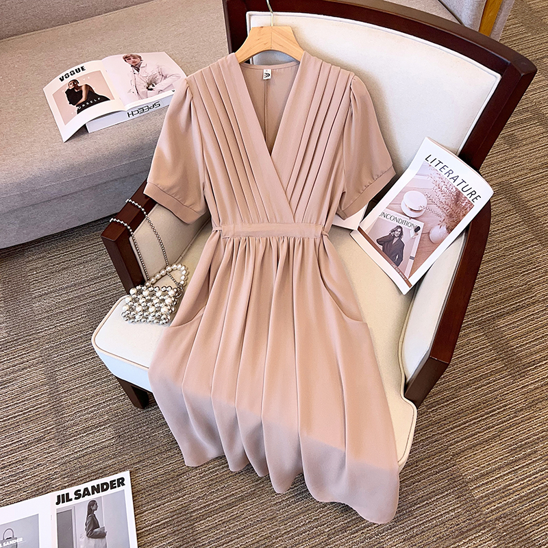 Plus Size Wrap V Neck Pleat Dress