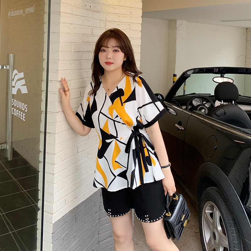 Plus Size Yellow Pattern Wrap Blouse (Extra Big Size)
