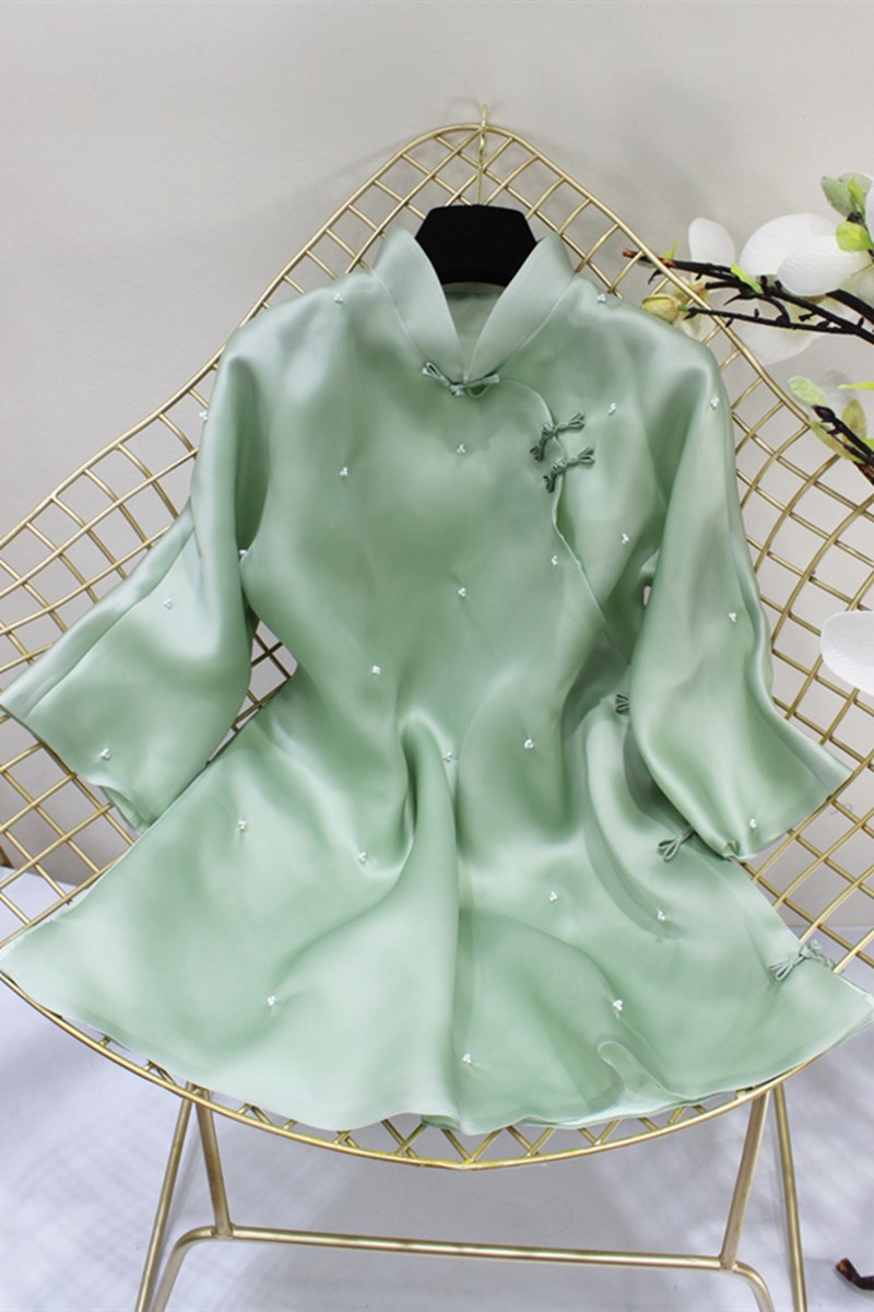 Plus size exquisite cheongsam blouse