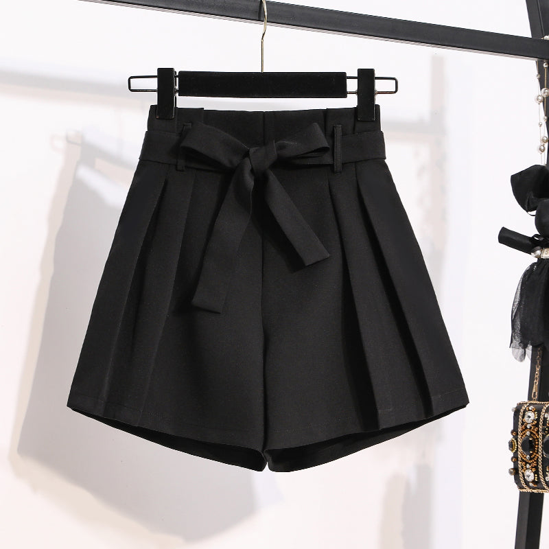 Plus Size Highwaist Pleat Shorts