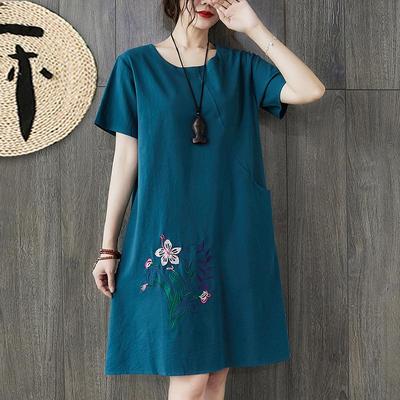 Plus Size Oriental Flower Shift Dress