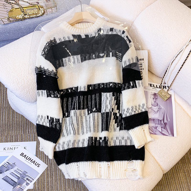 Plus size korean destroyed shapes stripe tunic sweater