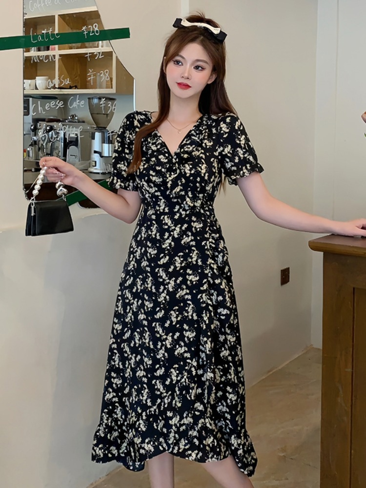 Plus Size Black Floral Wrap Short Sleeve Dress