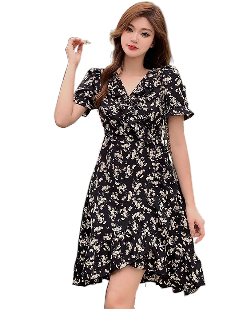 Plus Size Black Floral Wrap Short Sleeve Dress