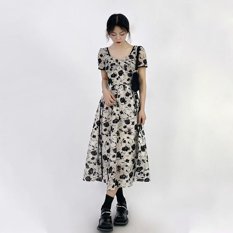 Plus Size Monochrome Floral Korean Dress