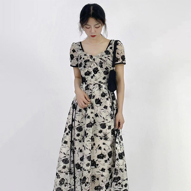 Plus Size Monochrome Floral Korean Dress