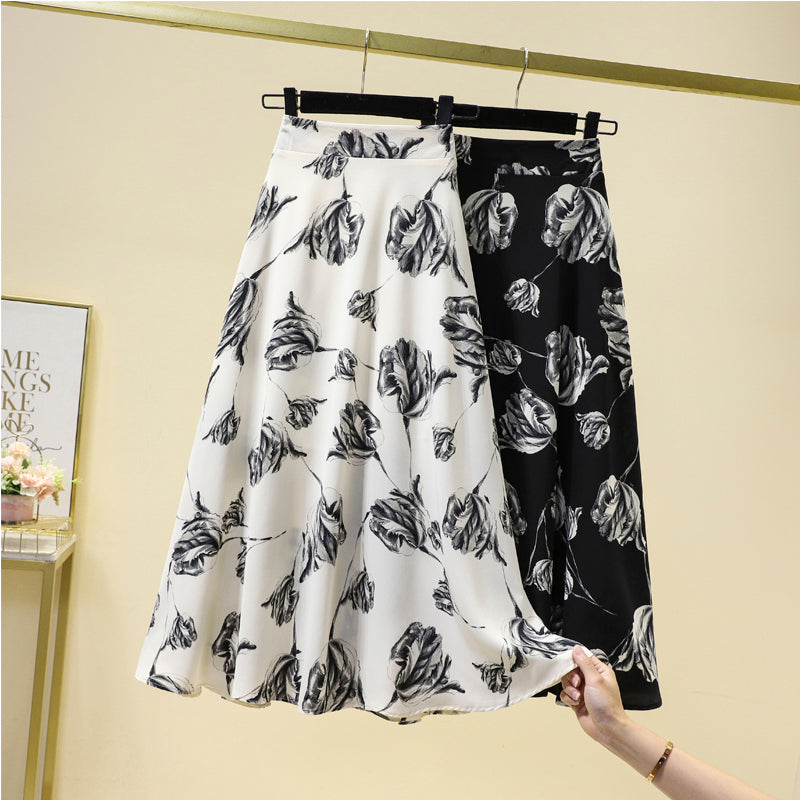Plus Size Floral Graphic Swing Midi Skirt