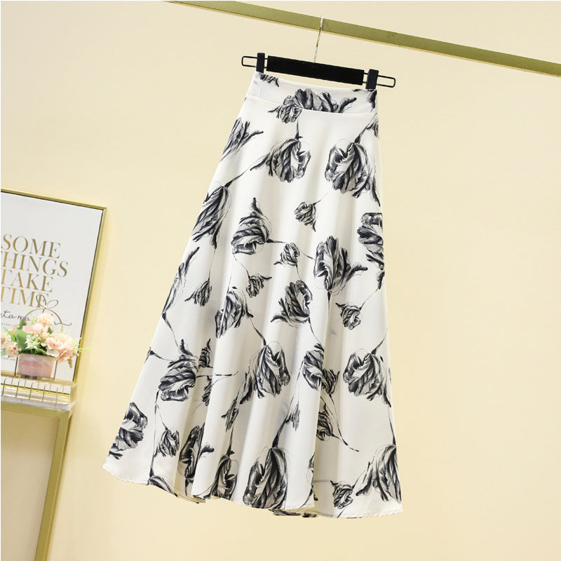 Plus Size Floral Graphic Swing Midi Skirt