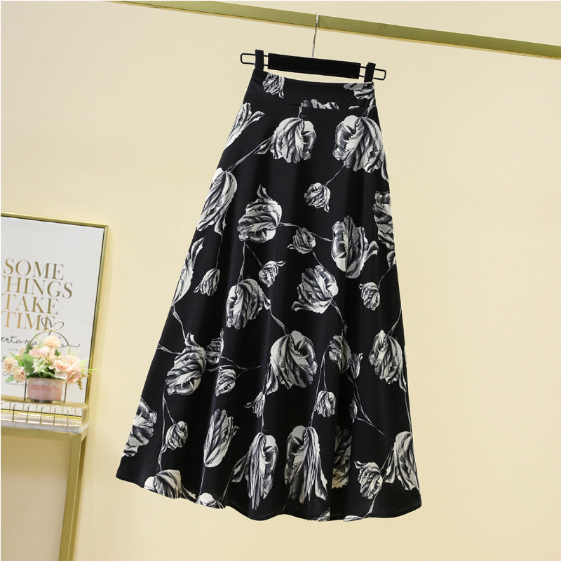 Plus Size Floral Graphic Swing Midi Skirt