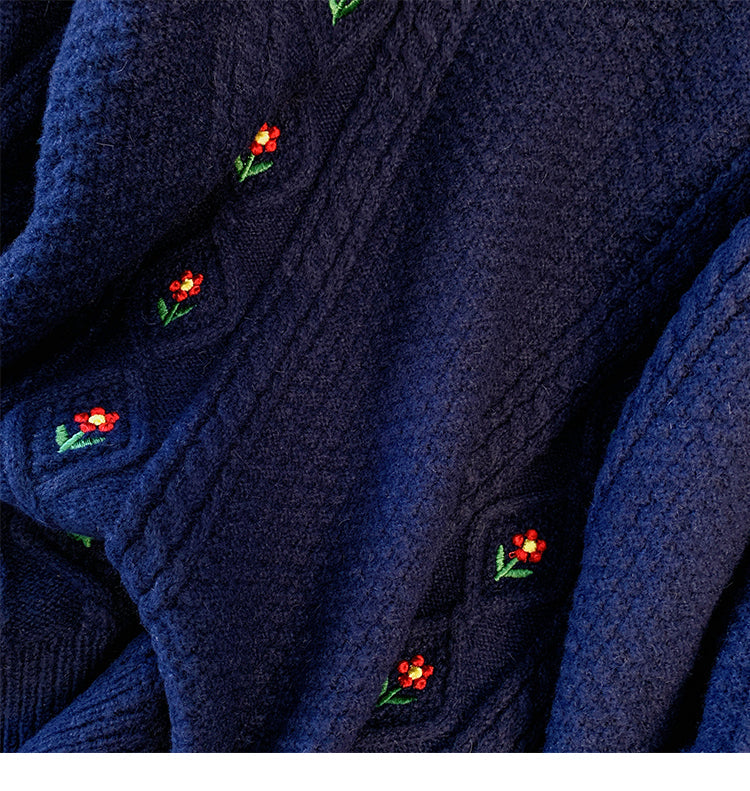 Plus Size Korean Flowers Embroidered Knit Sweater