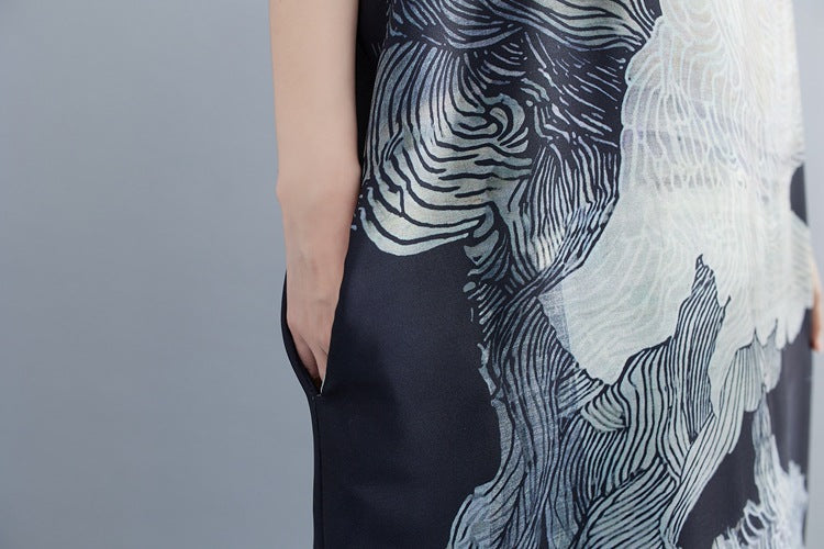 Plus Size Oriental Print V Neck Midi Dress