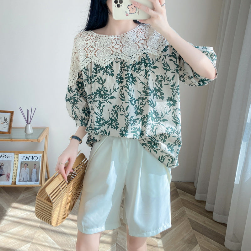 Plus Size Lace Floral ¾ Sleeve Blouse