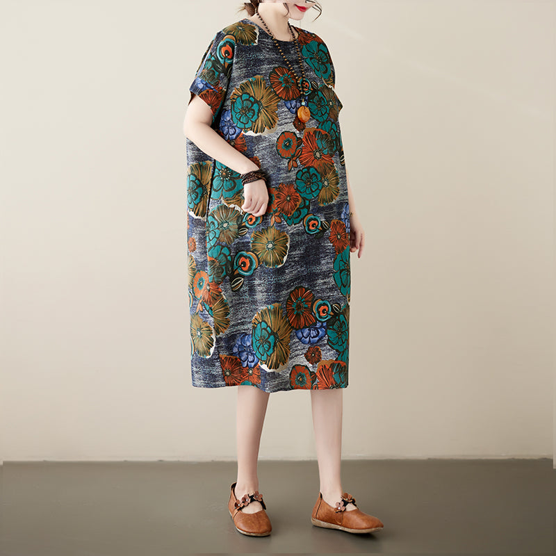 Plus Size Art Piece Pockets Shift Dress