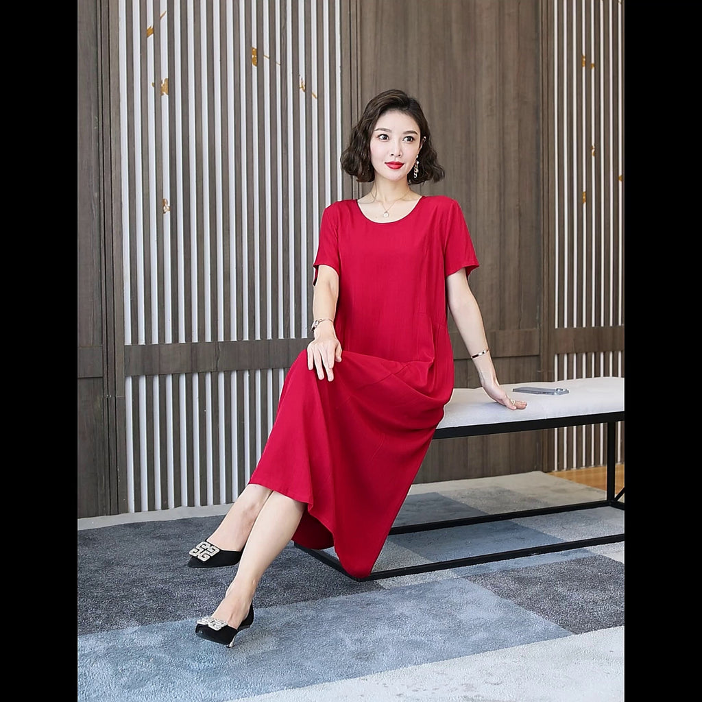 Plus Size Round Neck Midi Dress