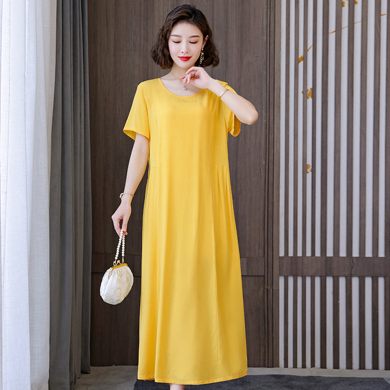 Plus Size Round Neck Midi Dress