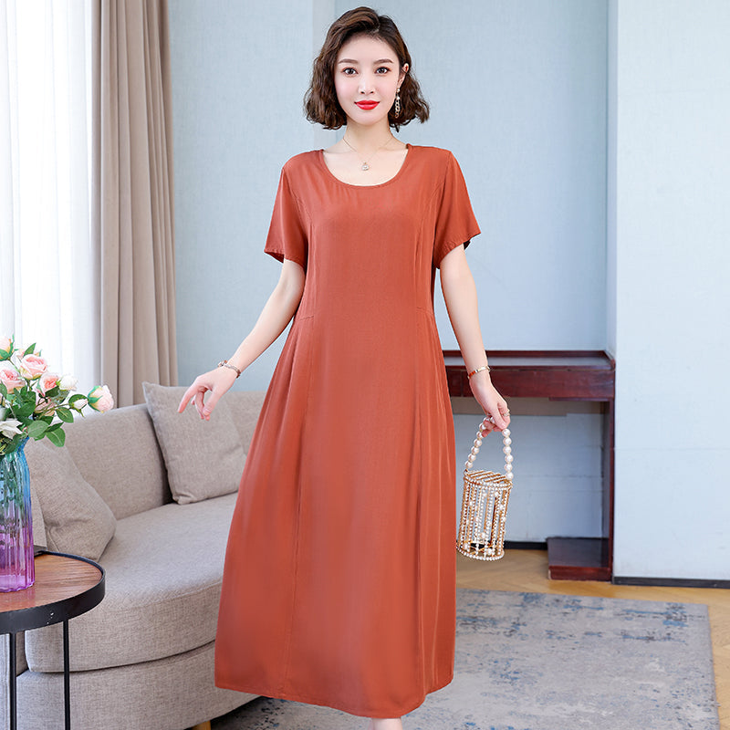 Plus Size Round Neck Midi Dress