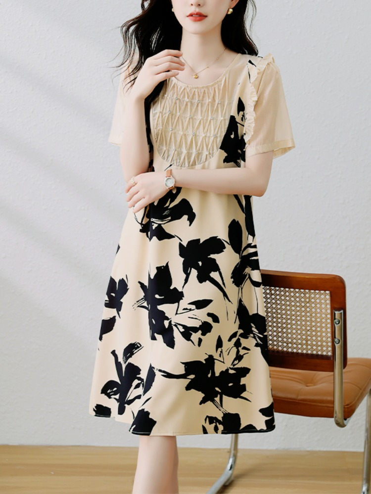 Plus Size Cream Flower Shift Dress