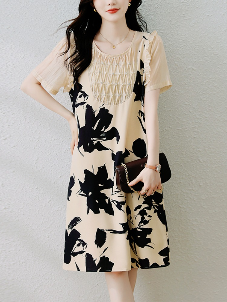 Plus Size Cream Flower Shift Dress