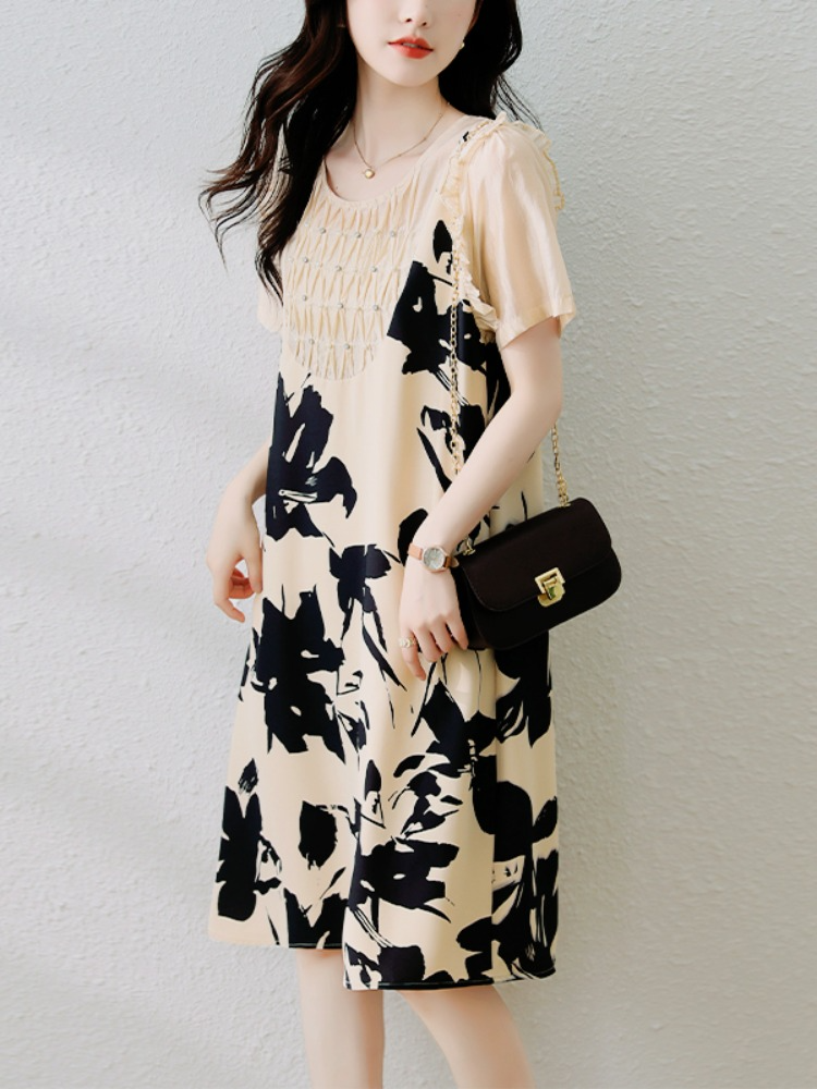 Plus Size Cream Flower Shift Dress