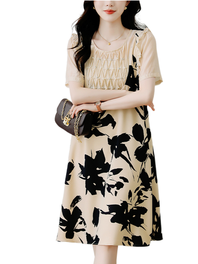 Plus Size Cream Flower Shift Dress