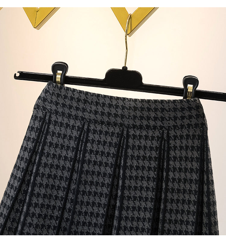 Plus Size Pleat Houndstooth Mini Skirt