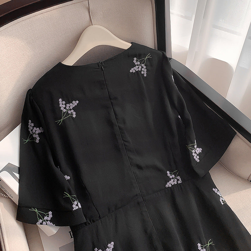 Plus Size Grapes Embroidery Wrap Dress (EXTRA BIG SIZE)
