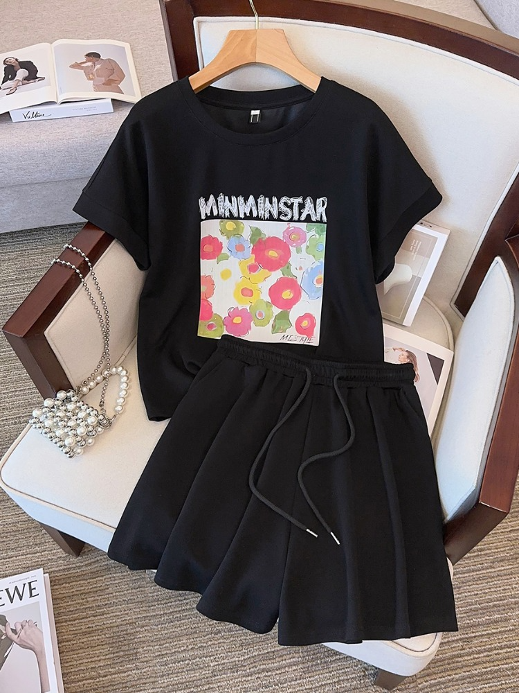 Plus Size Korean Graphic T Shirt And Shorts Matching Set