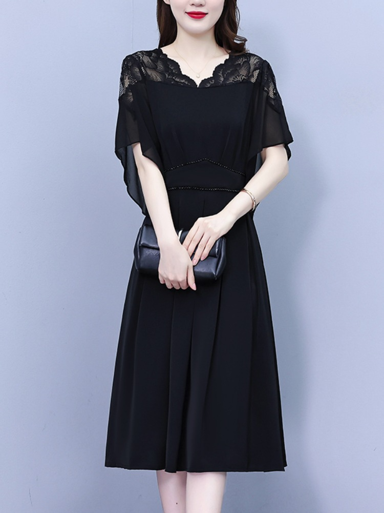 Plus Size Lace Black Butterfly Sleeve Dress