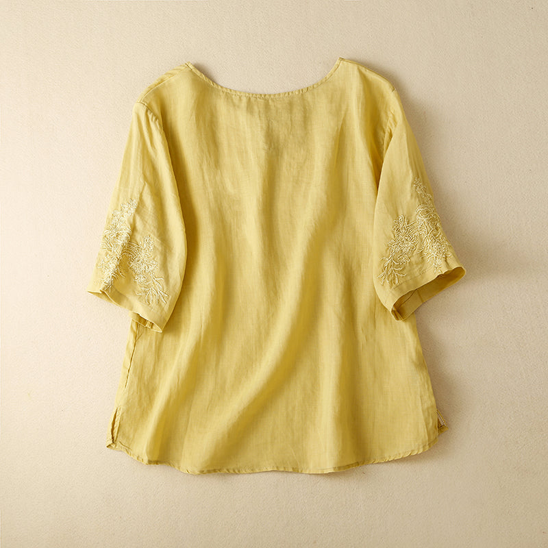 Plus Size Oriental Embroidery Blouse
