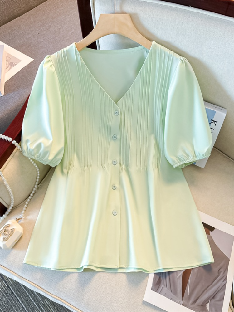 Plus Size Pastel Pleat V Neck Blouse