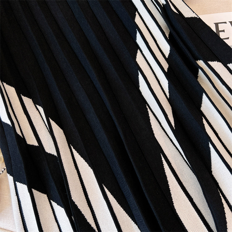 Plus Size Korean Pleat Pattern Midi Skirt