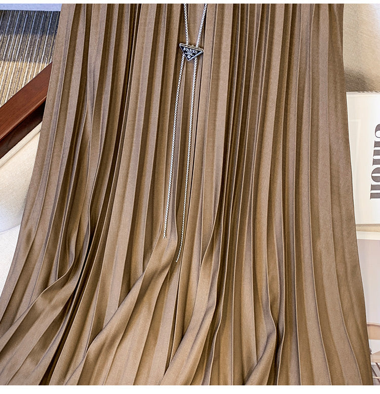 Plus Size Pleats Midi Skirt