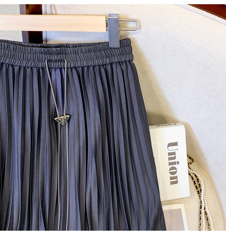 Plus Size Pleats Midi Skirt