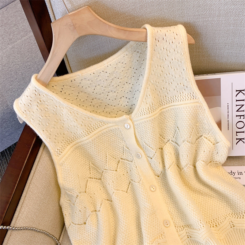 Plus Size Knit Vest and Pussybow Long Sleeve Blouse Set