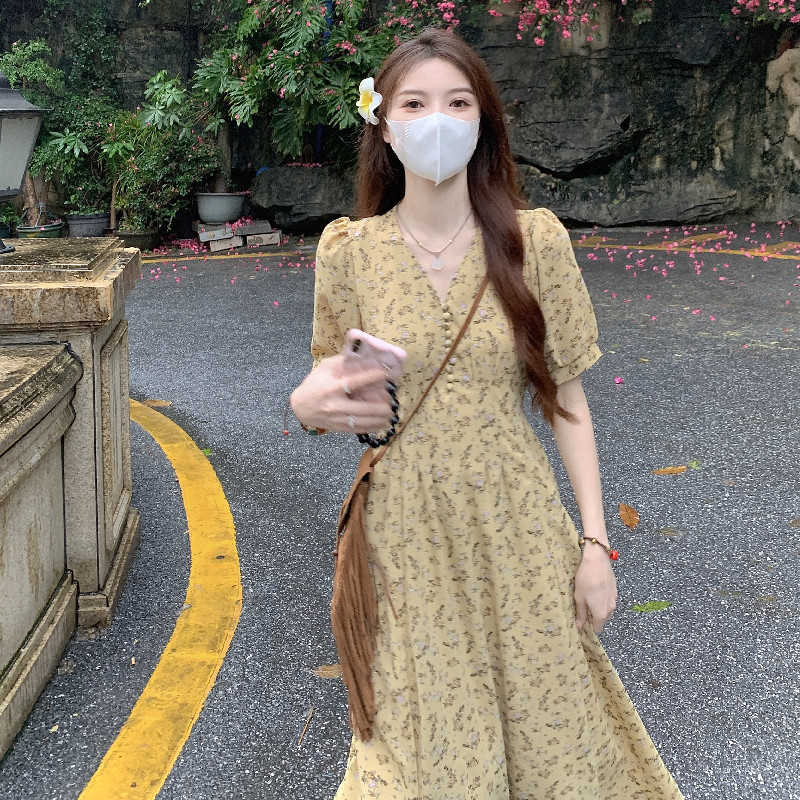 Plus Size Yellow Ditsy Floral Tea Midi Dress